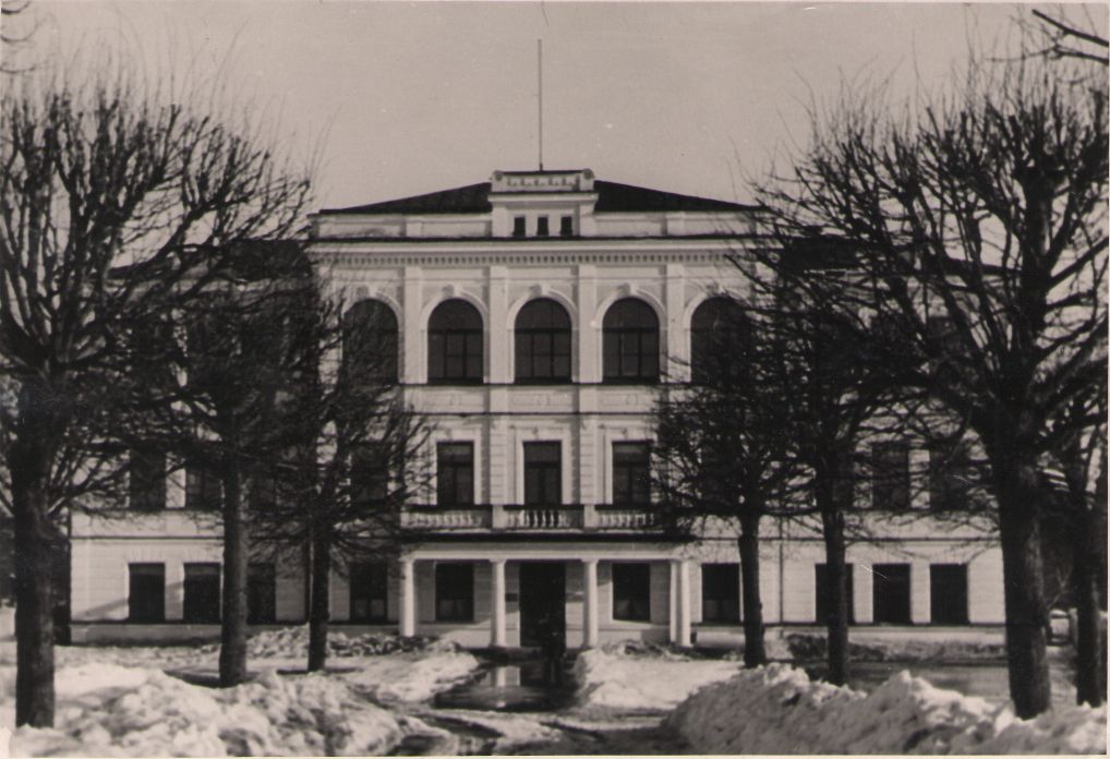 Foto. Fr. R. Kreutzwaldi nimelise Rakvere Pedagoogilise Kooli hoone.