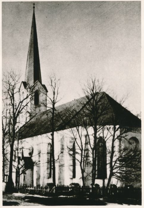 Foto. Lihula kirik. Läänemaa. 1967. Ü. p. M. Arro.