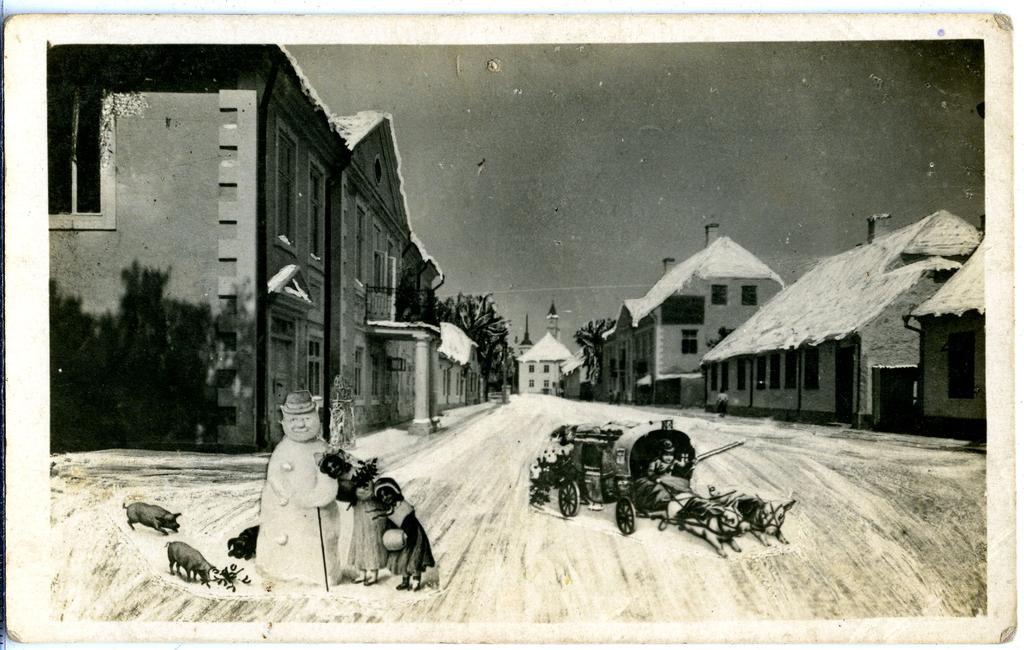 Kuressaare, Lossi Street, view of the building, Christmas pictures on the front