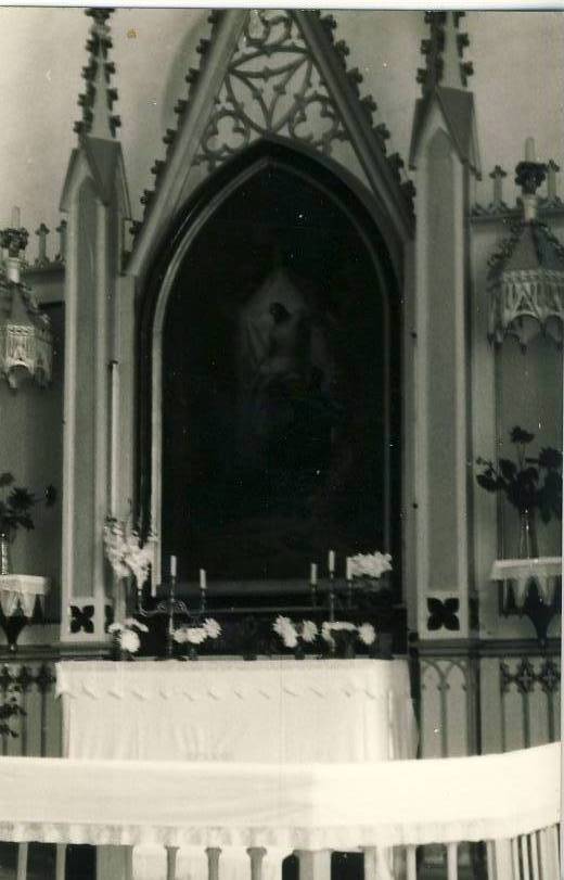 Kadrina kiriku altar