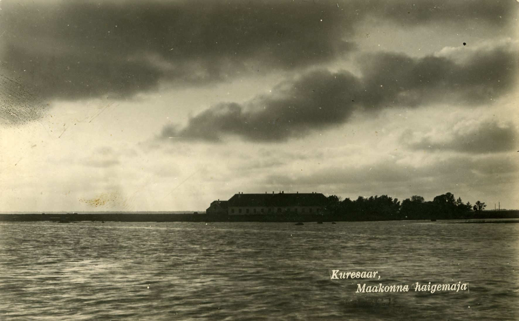 Saaremaa maakonnahaigla, vaade üle Tori lahe