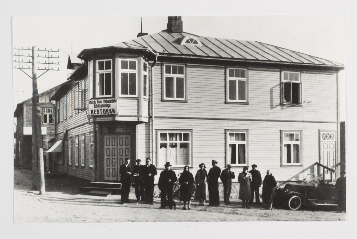 Mustla linna Vabatahtliku Tuletõrjeühingu restoran, Posti 32. Ühing asutatud 1904. aastal.