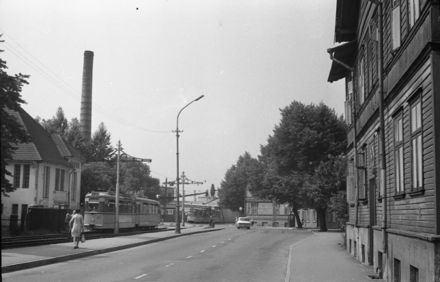 Telliskivi trammipeatus Telliskivi ja Malmi tänava ristmiku juures.