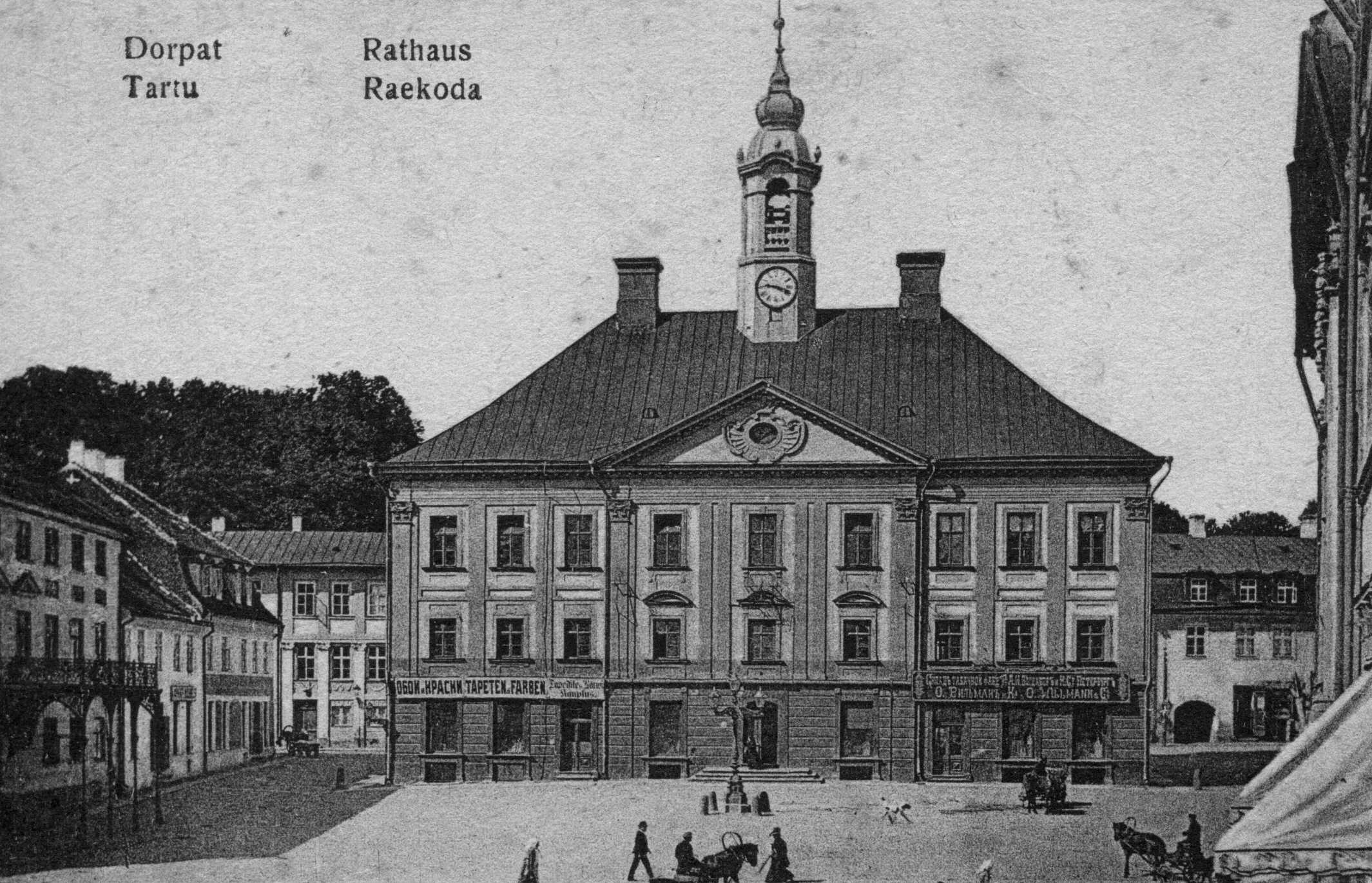 Tartu raekoda, taga Jaani (nüüd Ülikooli) t  majad. 1918.