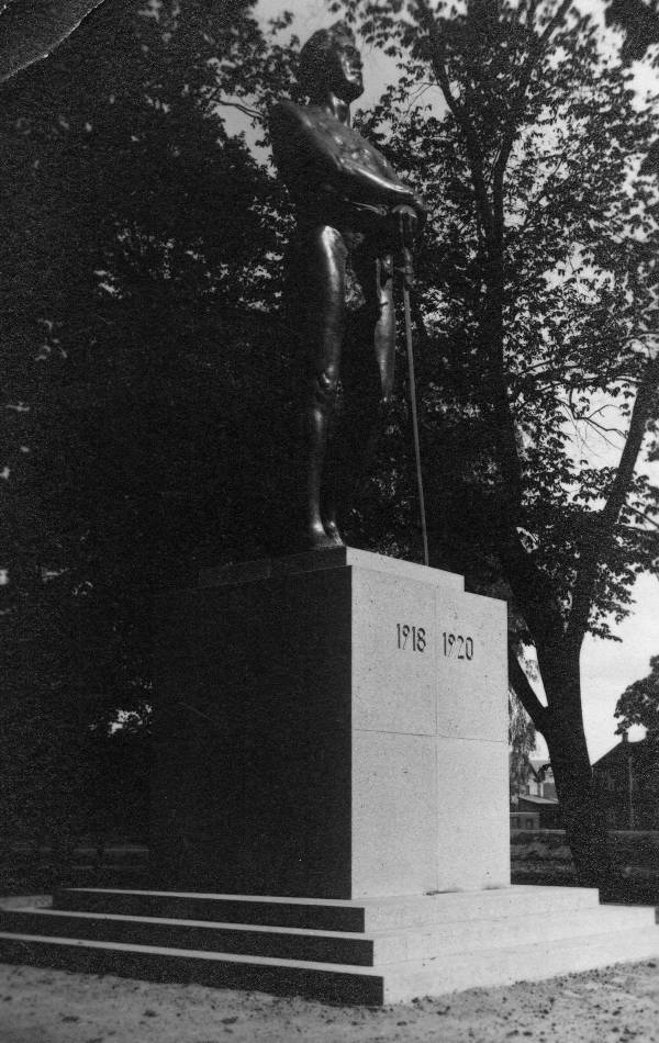 Vabadussõja mälestusmärk. Tartu, ca 1935.