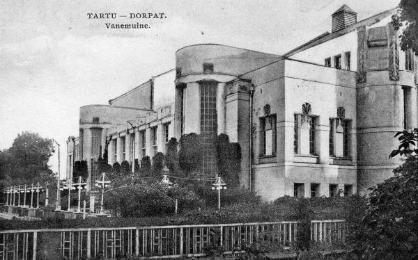 Teater Vanemuine ja suveaed selle ees. Tartu, ca 1930.