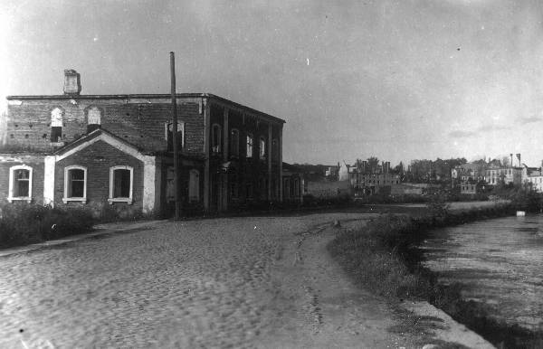 Tartu varemed pärast II maailmasõda: Meltsiveski (hilisem Ujula ) tänav. Tartu, 11.10.1945