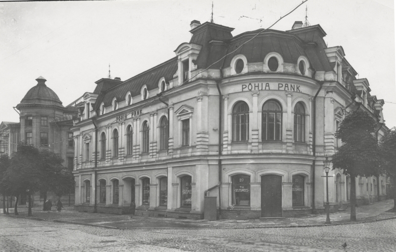 Krediiitpanga hoone Pärnu maanteel (postkontor)