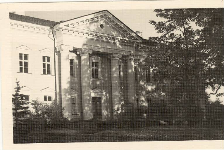 Udriku manor building