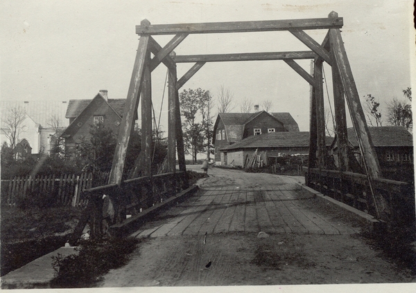 Foto Karja tänava sild Mustvee linnas ca 1950