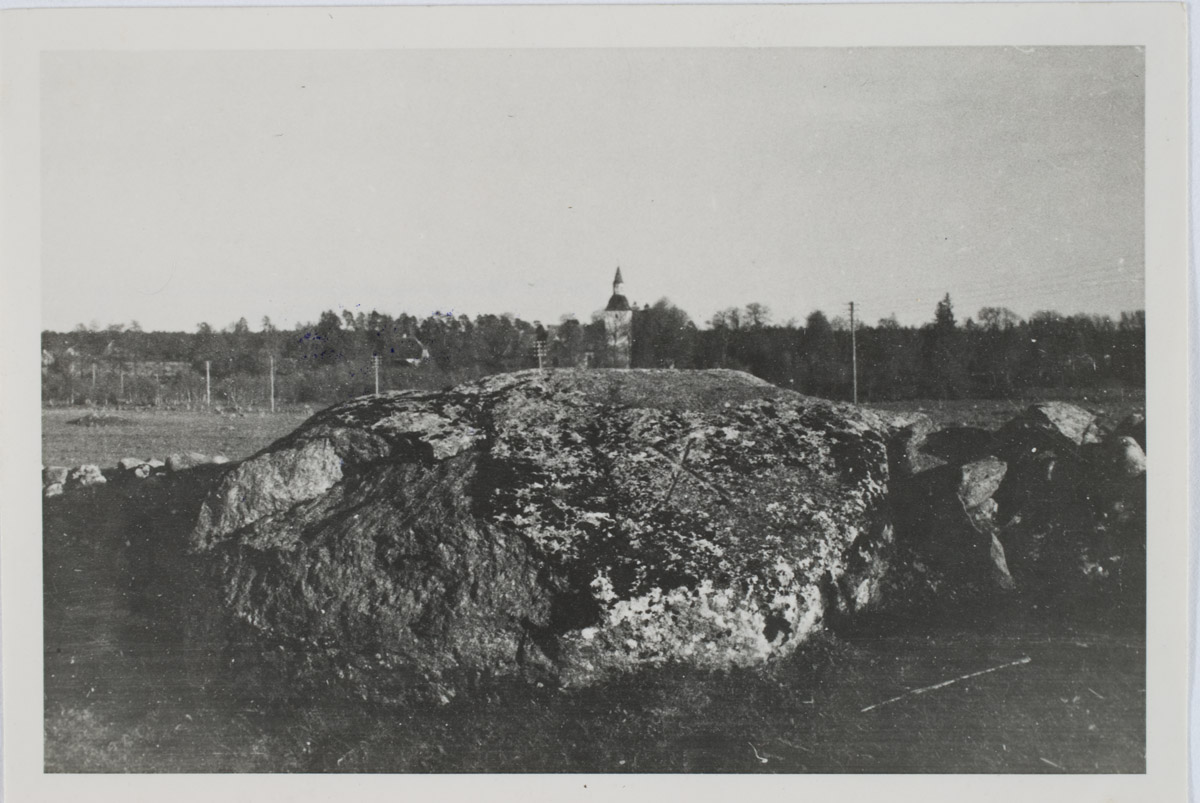 Kuusalu. The stone of Lauritsa near the church.