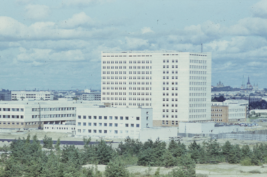 Mustamäe Emergency Hospital, remote view of the building. Architect Ilmar Wood Forest