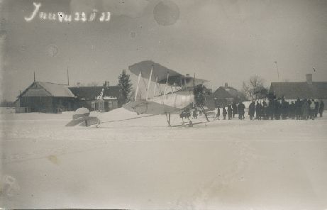 Lennuki avariimaandumine Juuru seltsimaja juures põllul 22.02.1933.a.