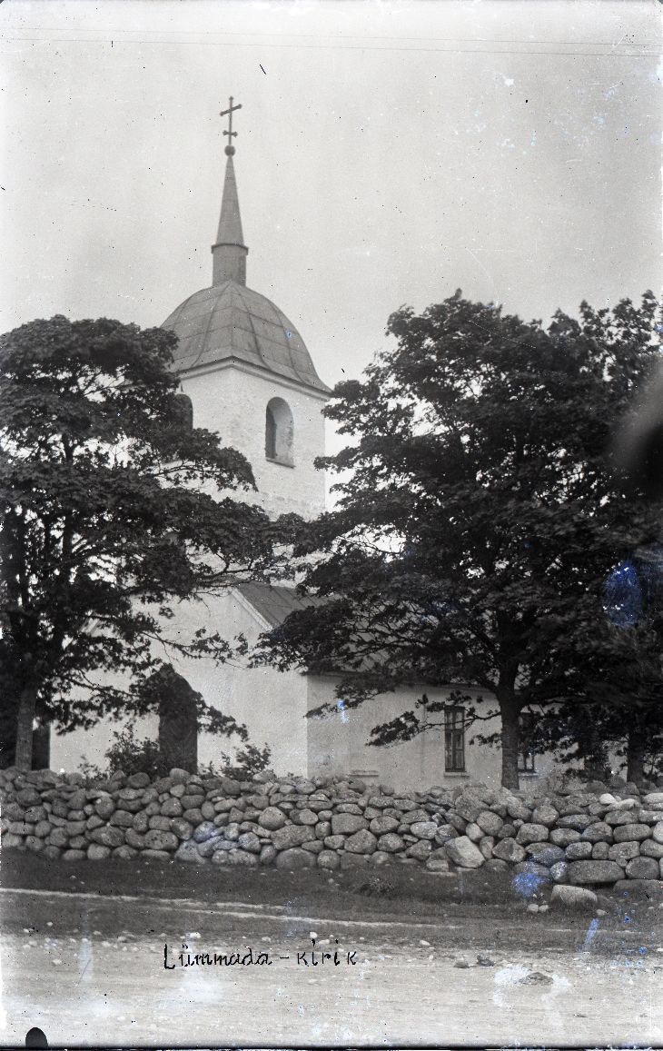 Lümanda kirik Saaremaal
