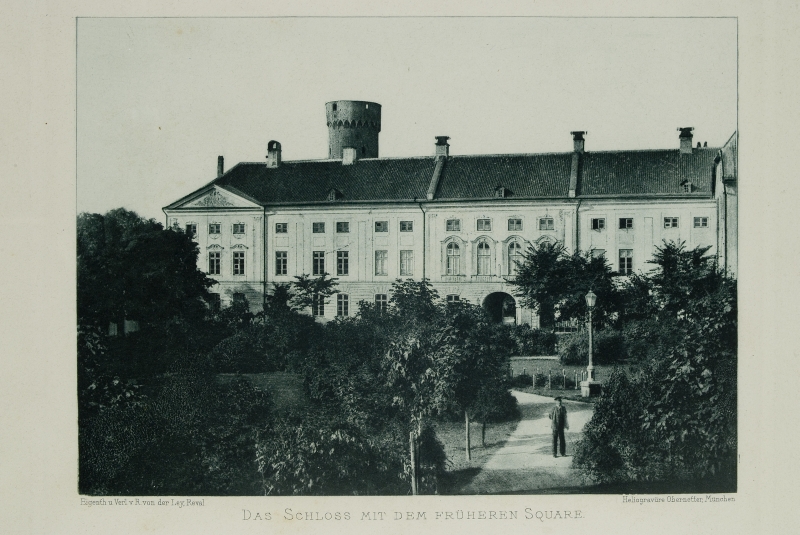 The Toompea Castle is a park.