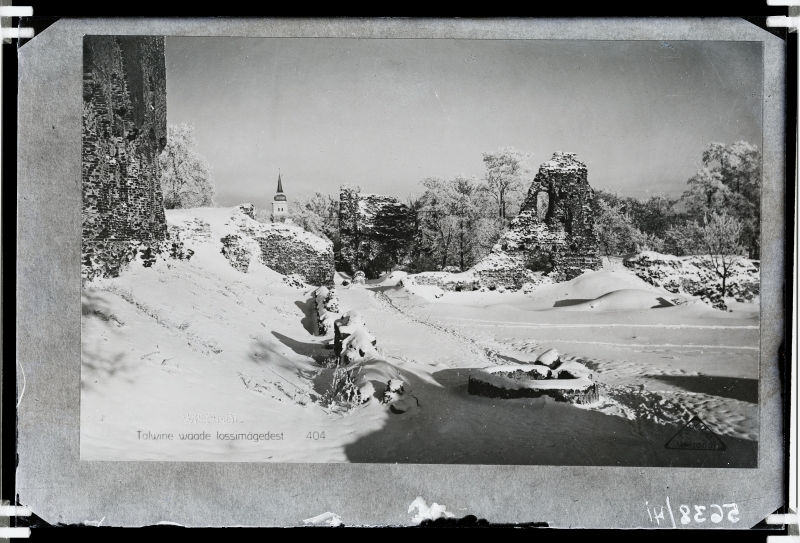 On a paper-based picture winter view of Lossimägi, the picture below is the entry: "Viljandi Talwine view of castlemägi 404"