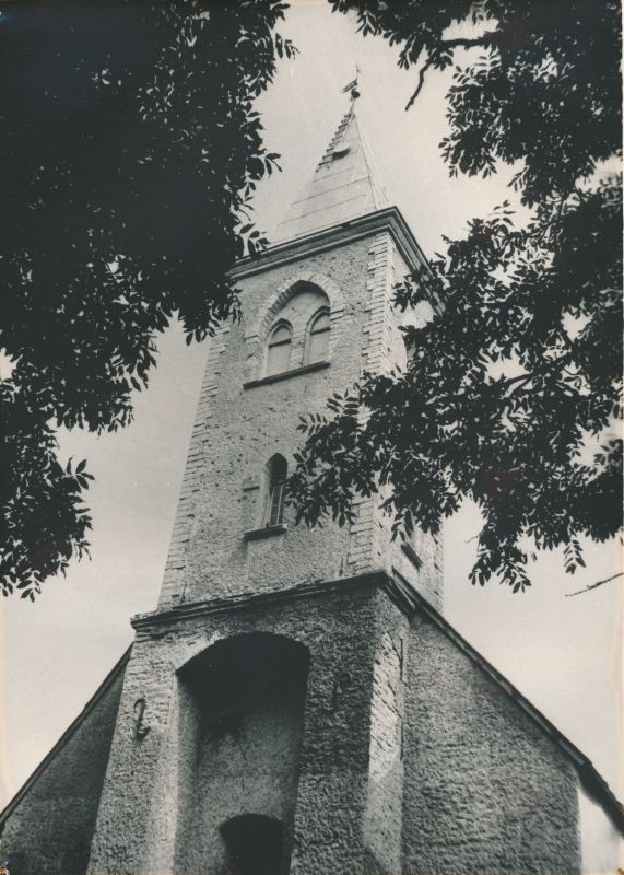 Photo. Kirbla Church on 9 July 1989.