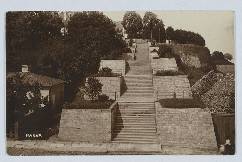 Narva Pimeaia staircase