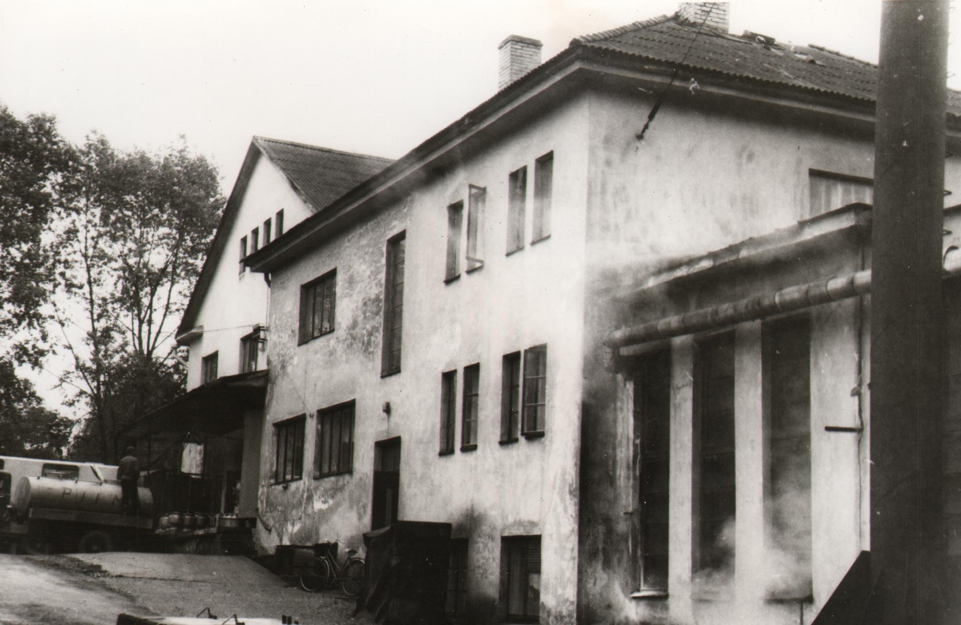 Production building of Elva Checha