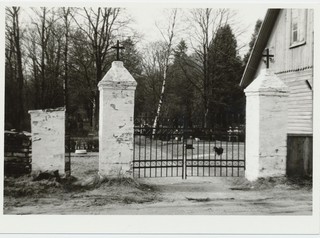 Rapla church garden and cemetery