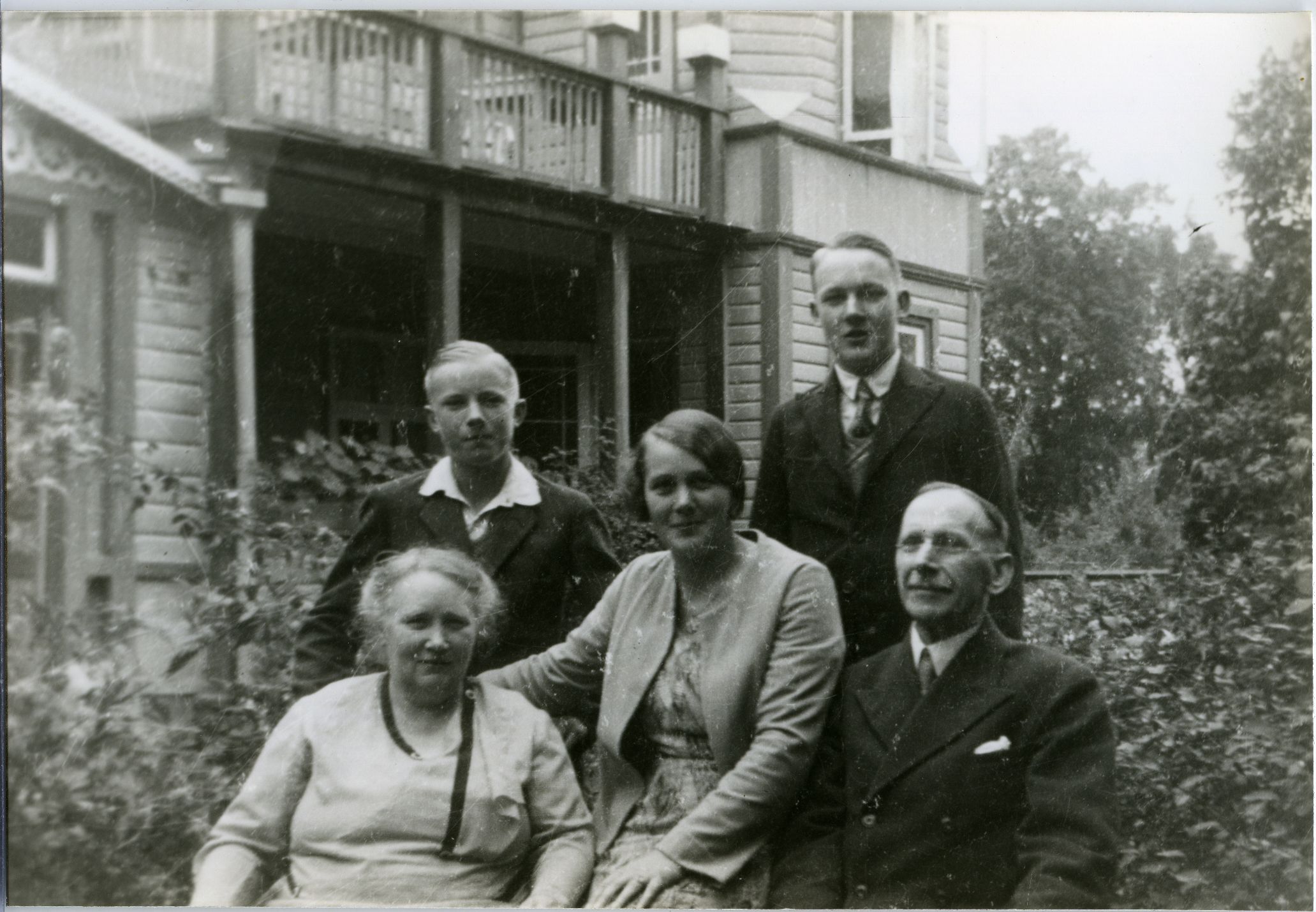 Family Waldmann's contribution to the garden in Kuressaare