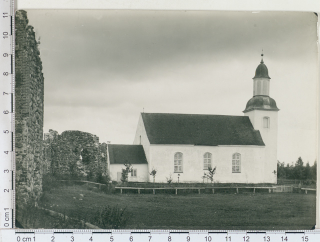 Karksi Church in the middle of the ruins of the Order in Karksi-Nuias Viljandimaa