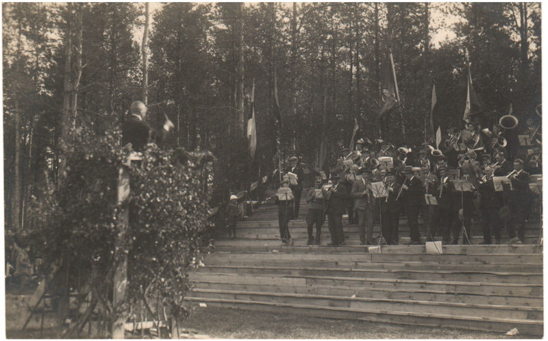 V Keila Song Day (orchestra on stage)