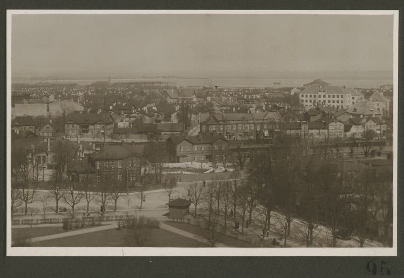 General view from the city centre over the northern part of Kalamaja. The sea is on the horizon.