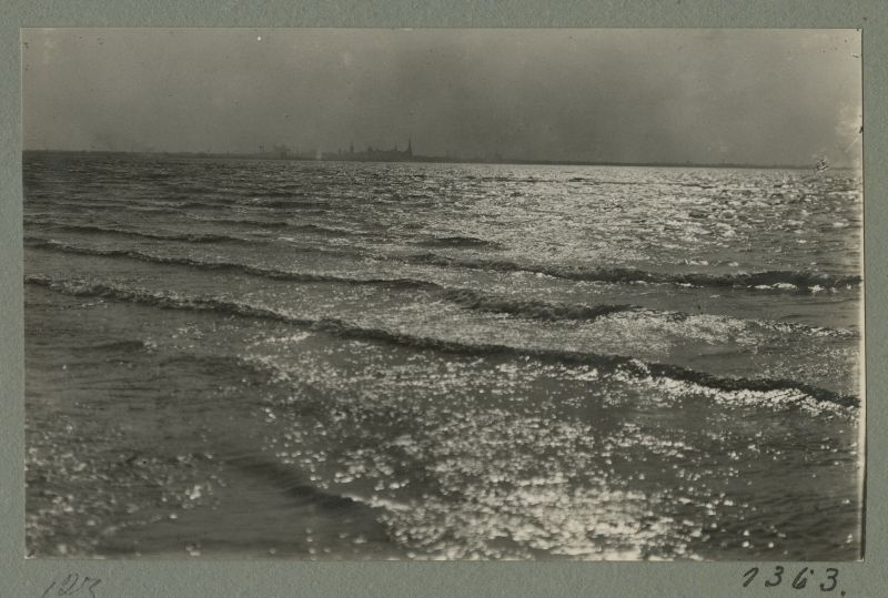 View of the Tallinn panoramic by Pirita, the sea at the forefront.