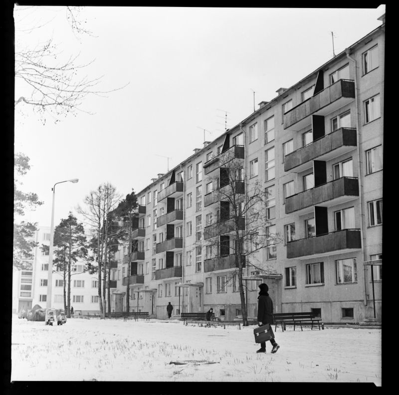 Negative.  Home from Männi Street in Haapsalu. November 1973.a.
Photo: T.Coffee.