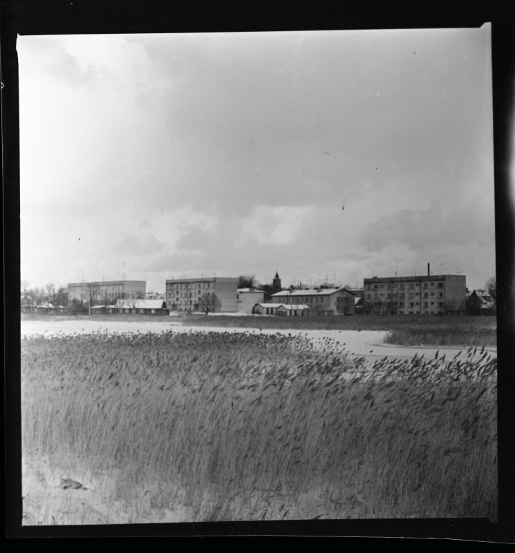 Negative.  Residential buildings in Haapsalu. View from the railway tammi towards the evening Kalda. November 1973.a.
Photo: T.Coffee.