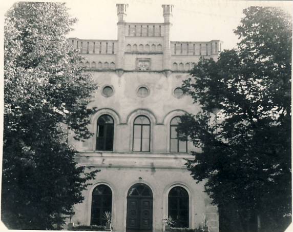 Porkuni Castle