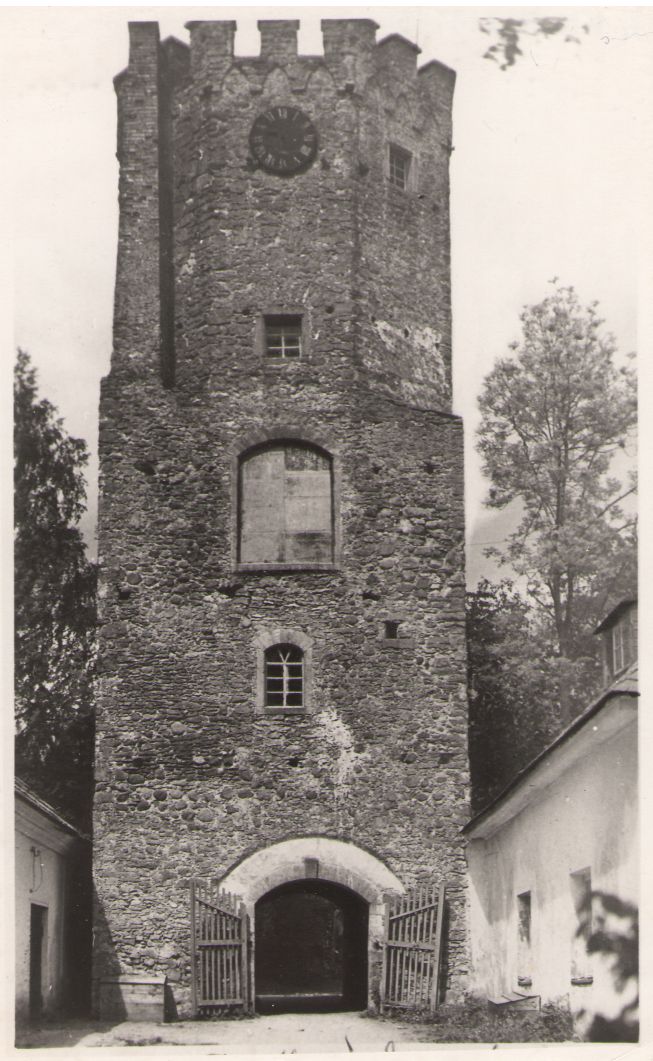 Photo. Porkuni Castle Tower.