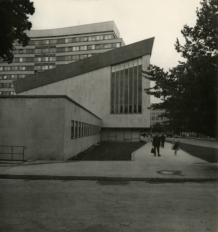 The ECB KK building with the hall block. Now the Ministry of Foreign Affairs. 3 views. Architects Mart Port, Uno Tölpus, Olga Kontšajeva etc.