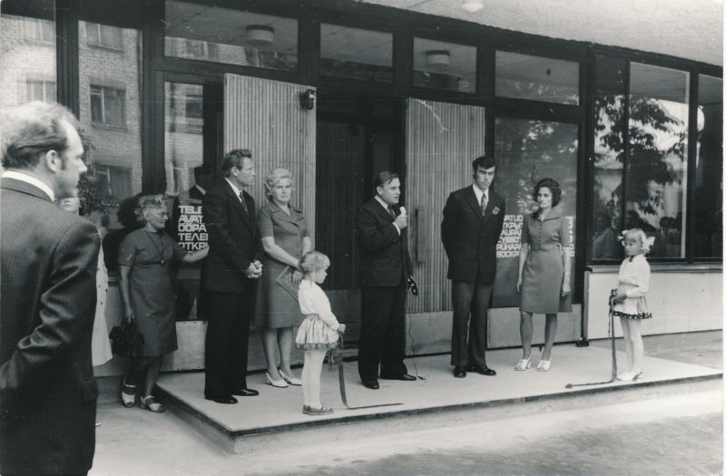 Photo. Opening of Kingissepa's new communication house in 1975.