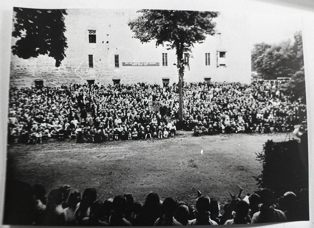 Song Festival in Kingissepa district in 1955: view of the singing spot for preal observers
