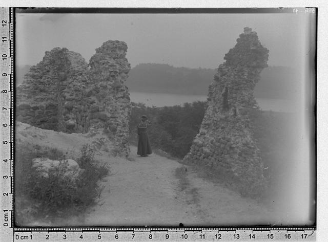Ruins of Viljandi Castle 1898