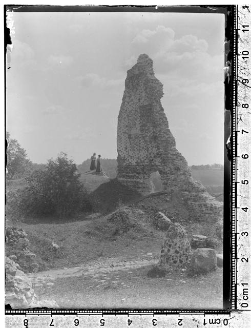 Ruins of Viljandi Castle 1898