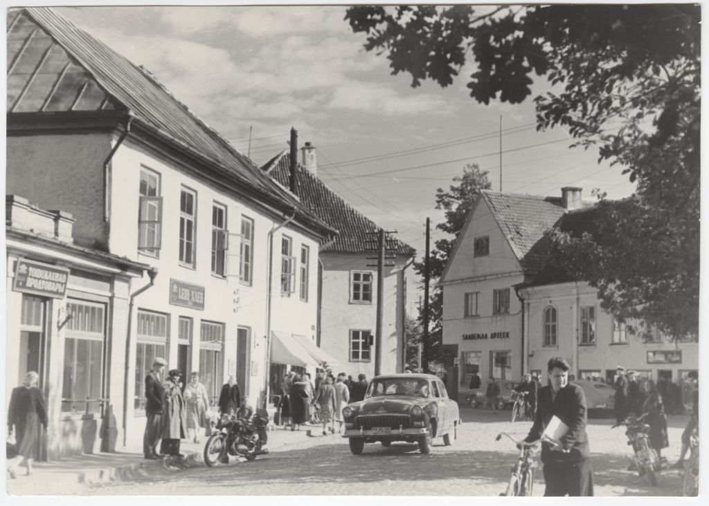 Kingissepa, view on the corner of Tallinn and Pioneeri Street