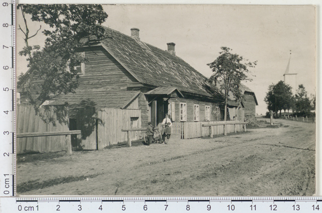 Laatre Store and Church, Valgamaa 1922