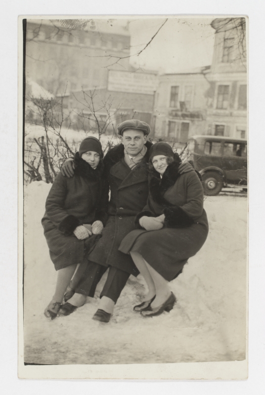 Mr. and two ladies in Tallinn, 1931