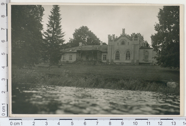Kukulinna Manor on the shores of Saadjärve, Tartumaa 1924