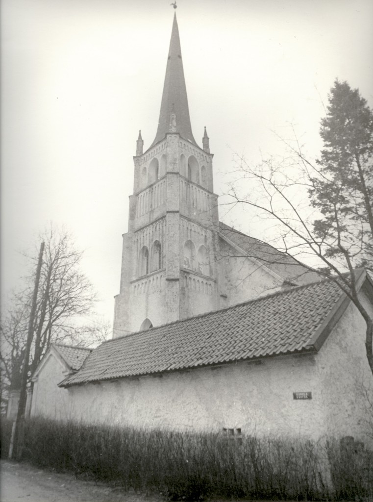 Photo, Järva-Jaani church in the 1980s a.