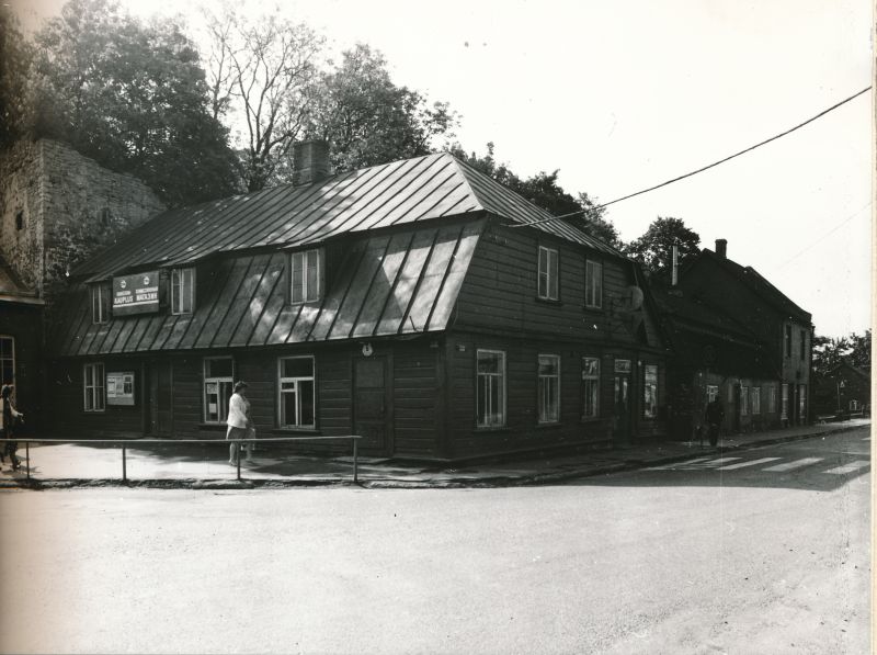 Photo. Former Printing House in Haapsalu, Winning 5. Black and white. Located: Hm 7975 - Technical monuments of Haapsalu district