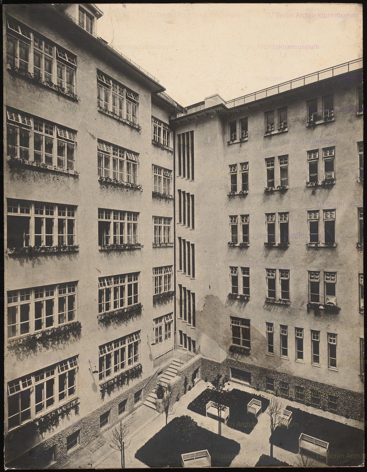 Sanatorium Auersperg, Vienna (1907-1908)
