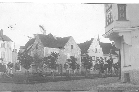 Narva. Park on the former hen market