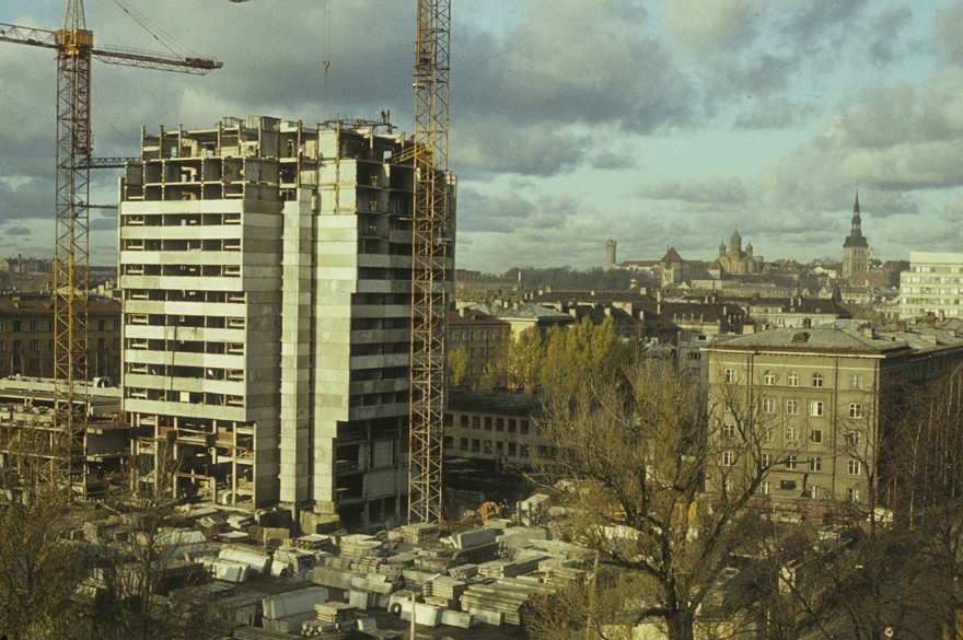 In the construction stage, the hotel "Olympia", a high view of the partial building. Architects Toivo Kallas, Rein Kersten
