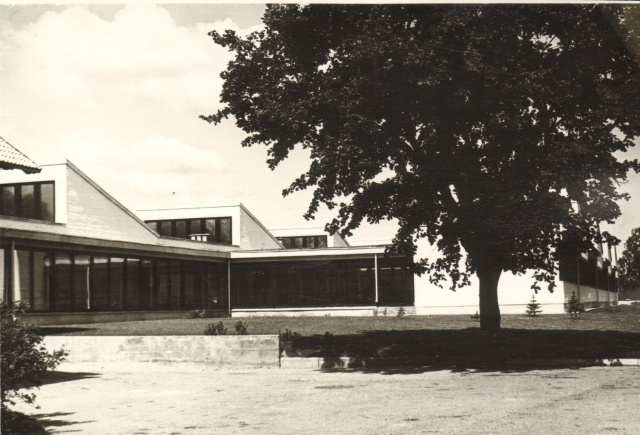 Photo, Jäneda sovhoostehniku uus building 1976