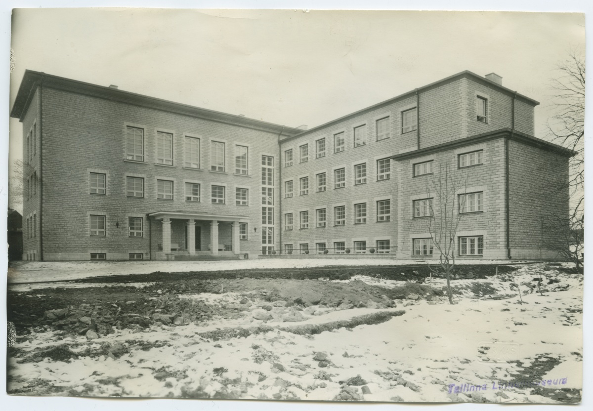 Tallinn, J.Westholm Gymnasium.