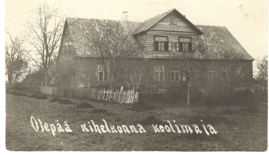 Otepää County School House
